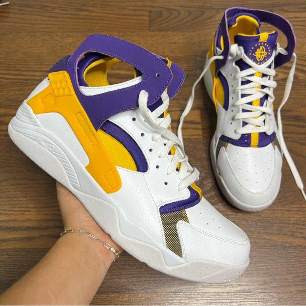 Nike Air Flight Huarache in the "Lakers" colorway size 13